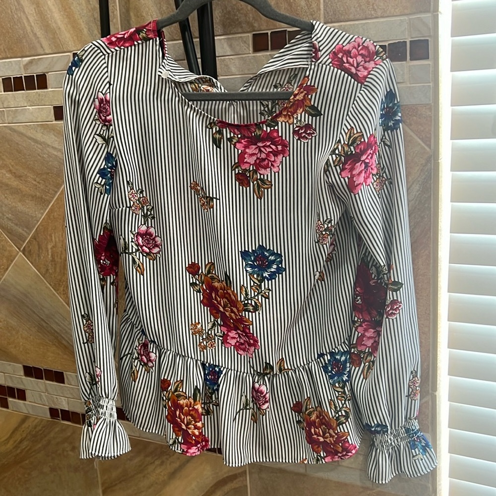 Floral peplum work blouse!